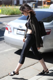 Lily Collins feet photo thumbnail