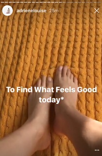 Adriene Mishler feet photo thumbnail