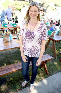 Amy Smart feet photo thumbnail