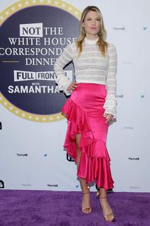 Ali Larter feet photo thumbnail