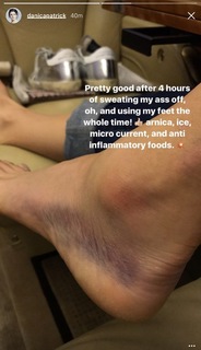 Danica Patrick feet photo thumbnail