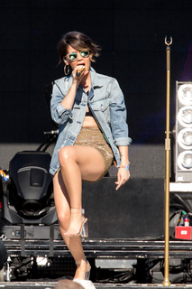 Maren Morris feet photo thumbnail
