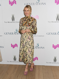 Naomi Watts feet photo thumbnail