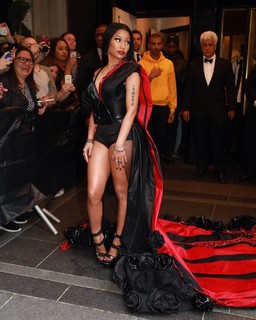 Nicki Minaj feet photo thumbnail