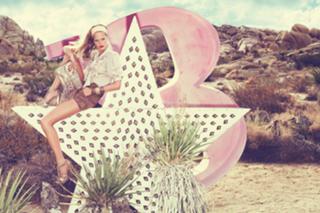 Erin Heatherton feet photo thumbnail