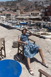Lily Aldridge feet photo thumbnail