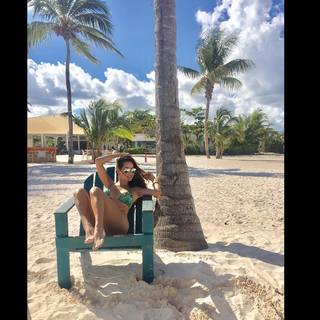 Carmen Villalobos feet photo thumbnail