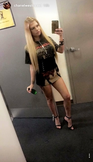 Chanel West Coast feet photo thumbnail