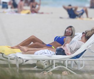Katie Price feet photo thumbnail
