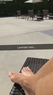 Kelly Bensimon feet photo thumbnail