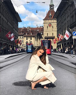 Xenia Tchoumitcheva feet photo thumbnail