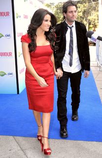 Maite Perroni feet photo thumbnail