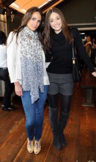 Jordana Brewster feet photo thumbnail