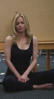 Gillian Jacobs feet photo thumbnail