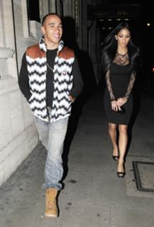 Nicole Scherzinger feet photo thumbnail