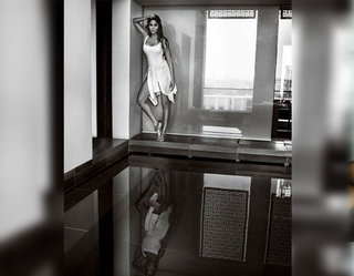 Katrina Kaif feet photo thumbnail