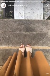 Adriene Mishler feet photo thumbnail