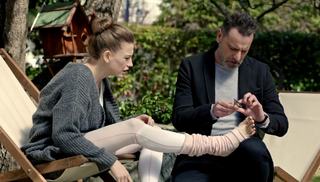 Serenay Sarikaya feet photo thumbnail