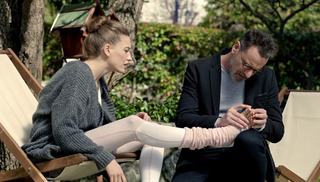 Serenay Sarikaya feet photo thumbnail