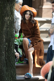 Kendall Jenner feet photo thumbnail