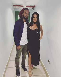 Nikki Garcia feet photo thumbnail