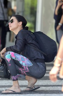 Adriana Lima feet photo thumbnail