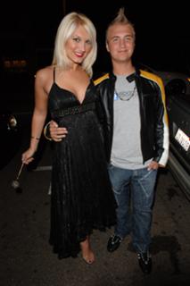 Brooke Hogan feet photo thumbnail