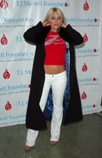 Brooke Hogan feet photo thumbnail