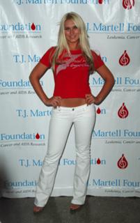 Brooke Hogan feet photo thumbnail