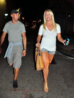 Brooke Hogan feet photo thumbnail
