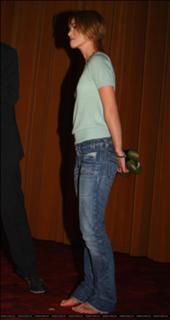 Keira Knightley feet photo thumbnail