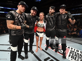 Karolina Kowalkiewicz feet photo thumbnail