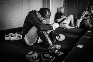 Karolina Kowalkiewicz feet photo thumbnail