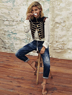 Elsa Pataky feet photo thumbnail