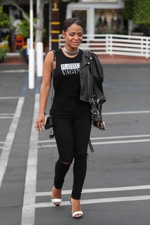 Christina Milian feet photo thumbnail