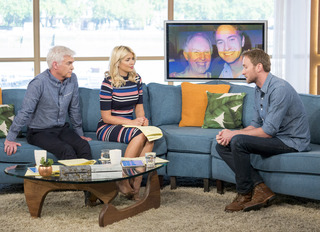 Holly Willoughby feet photo thumbnail