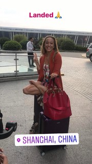 Kino MacGregor feet photo thumbnail