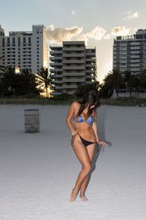 Claudia Romani feet photo thumbnail