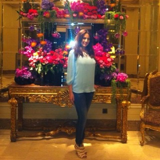 Dorra Zarrouk feet photo thumbnail