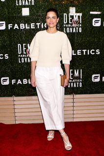 Amanda Peet feet photo thumbnail