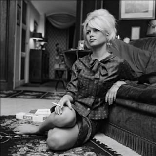 Brigitte Bardot feet photo thumbnail