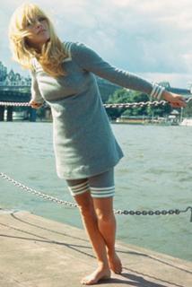 Brigitte Bardot feet photo thumbnail