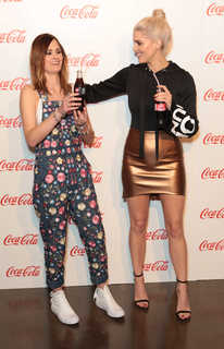 Ashley James feet photo thumbnail