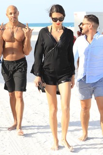 Adriana Lima feet photo thumbnail