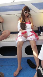 Angelababy feet photo thumbnail