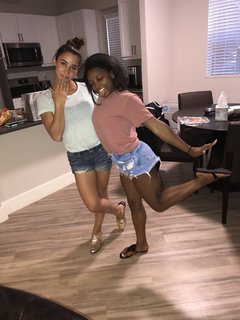 Simone Biles feet photo thumbnail