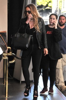 Mariah Carey feet photo thumbnail
