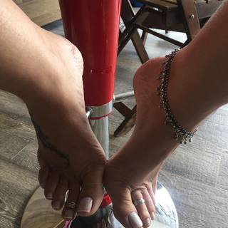 Karin Klemp feet photo thumbnail