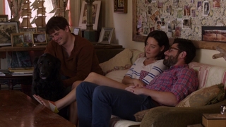 Aubrey Plaza feet photo thumbnail