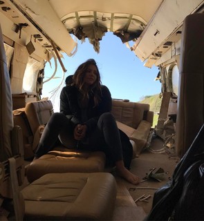 Katharine McPhee feet photo thumbnail